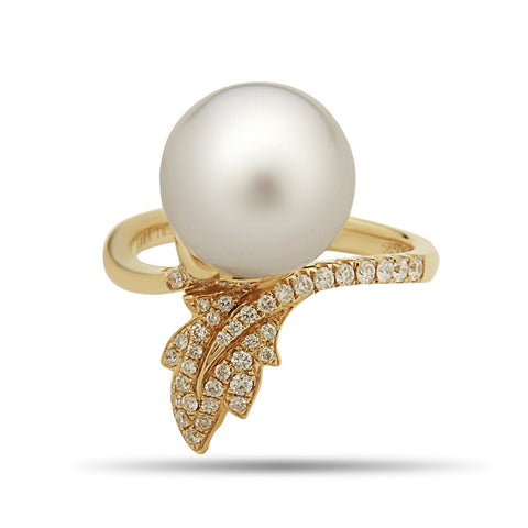 Oscar Collection 13-14mm White South Sea Pearl with Diamonds Pendant