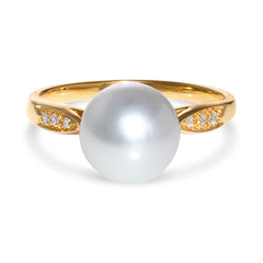 8-8.5mm Akoya Pearl and Diamond Ring